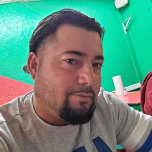 Meet your Posher, Daniel